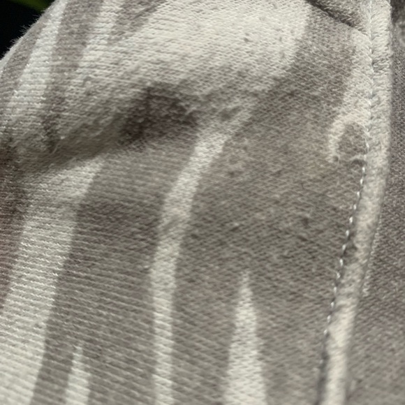 AMERICAN EAGLE ZEBRA HALF ZIP HOODIE 🖤 - Picture 3 of 4